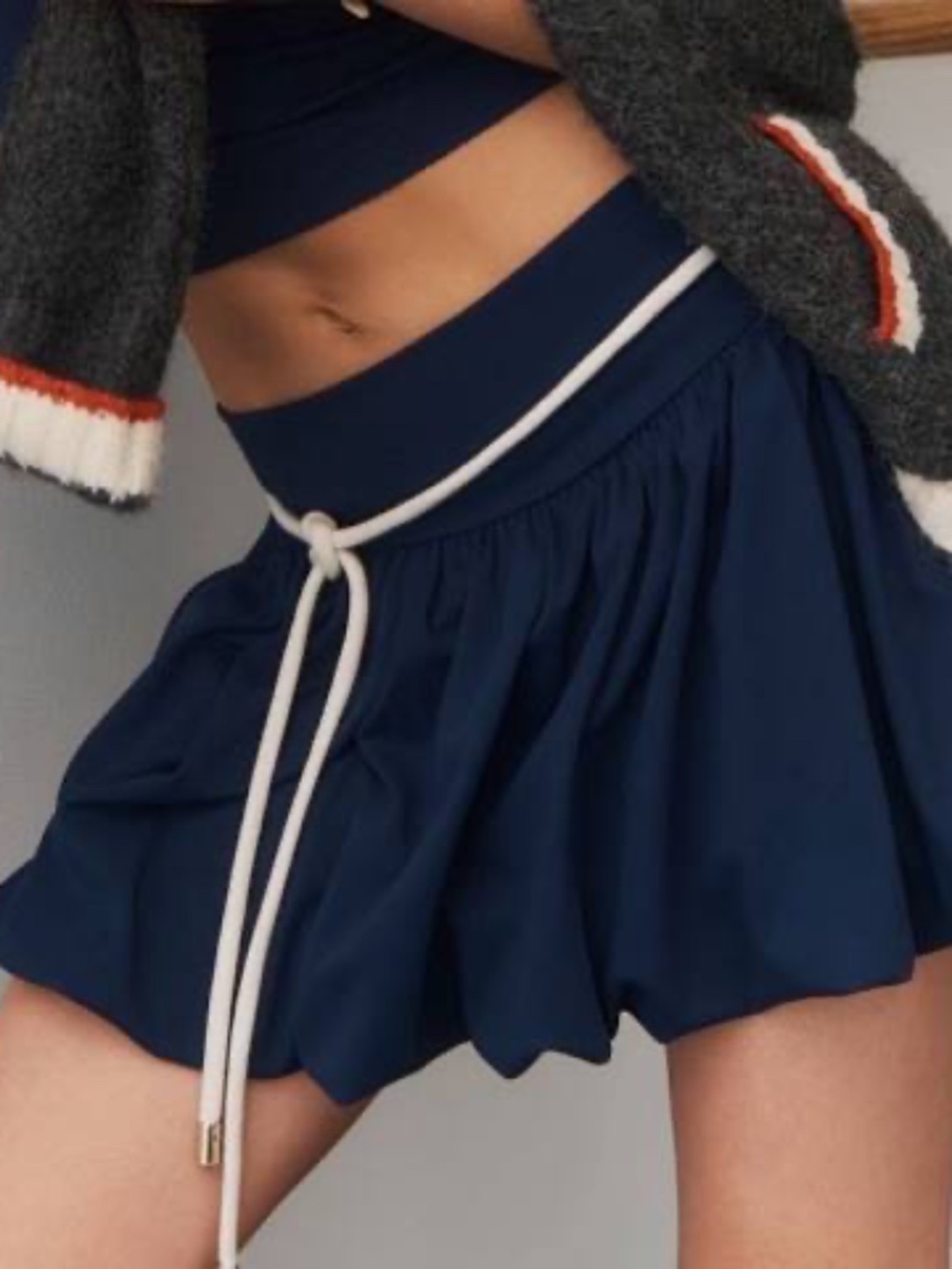 DAILY PRACTICE BUBBLE MINI SKIRT IN WAYPOINT - NEW